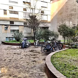 E-milan Zona Tortona Mailand